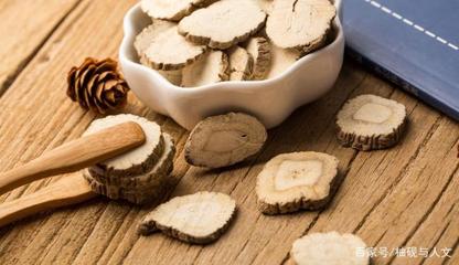 白芷 古典药香与现代放射的交织