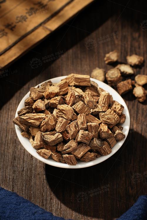 川断，滋补佳品——初农中药药材的专业电商摄影指南